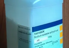 SCRC Sodium acetate Anhydrous Cat. 100188CK Packing : 100 gr 1 sodium_acetate_anhydrate